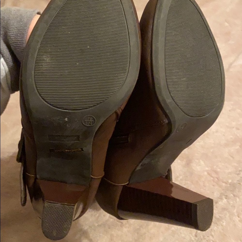 Heeled boots - Picture 4 of 5